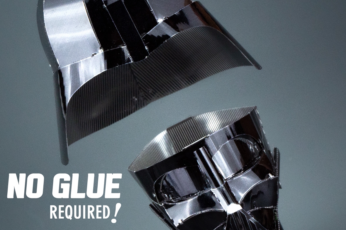 MMS314 - Darth Vader Helmet 