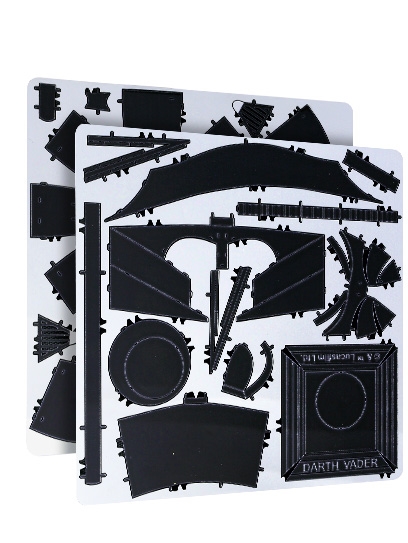 MMS314 - Darth Vader Helmet 