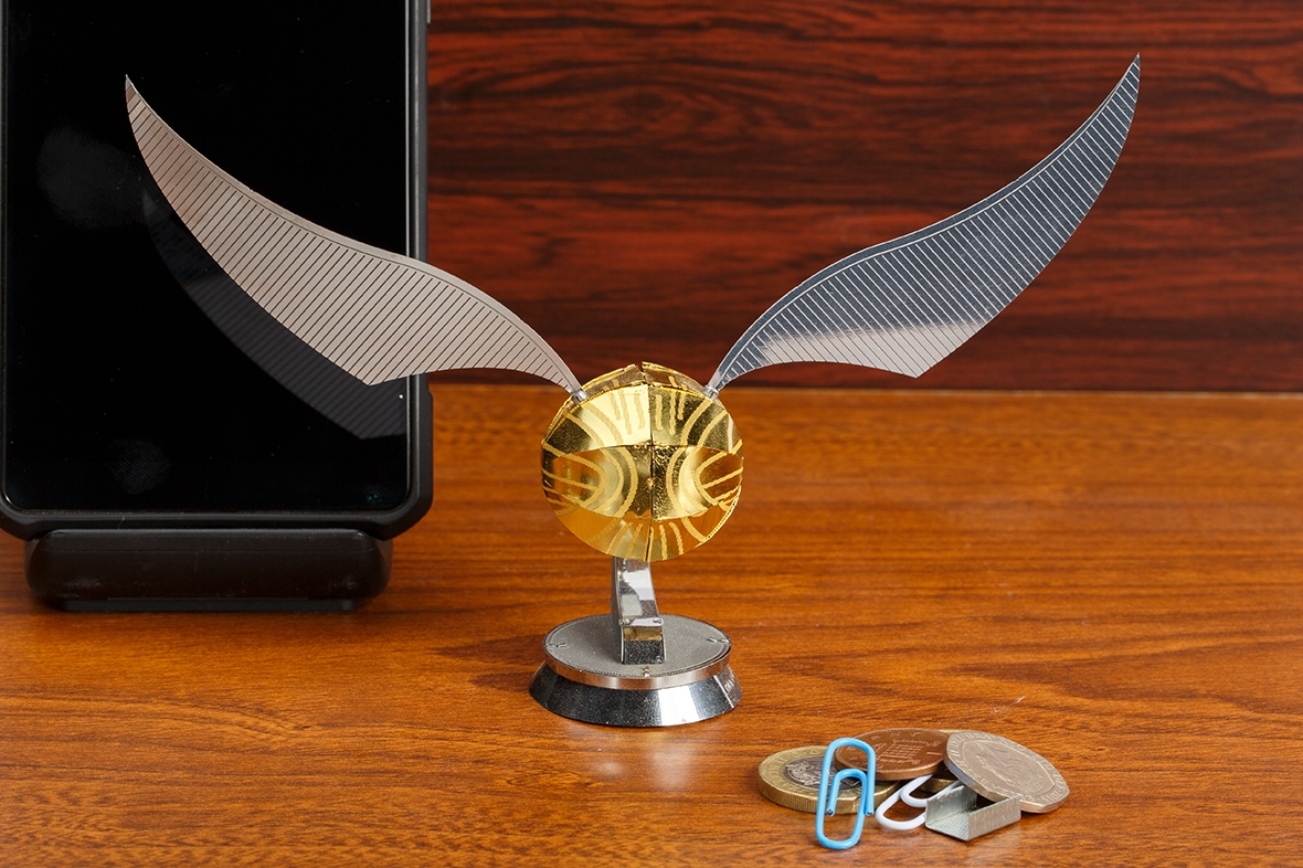 Golden Snitch Harry Potter Metal Earth 3D Model Puzzle 