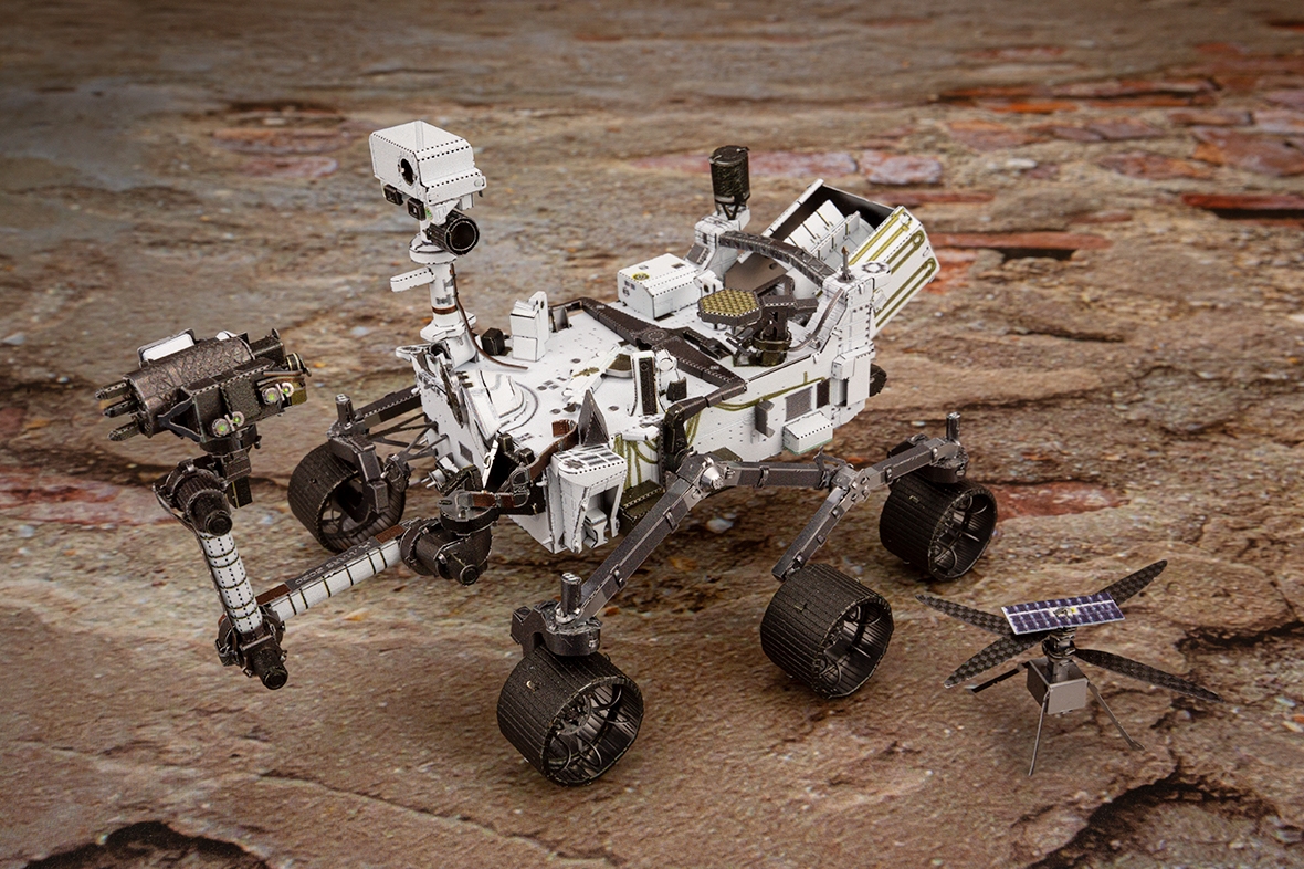 MMS465 - Mars Rover Perseverance & Ingenuity Helicopter