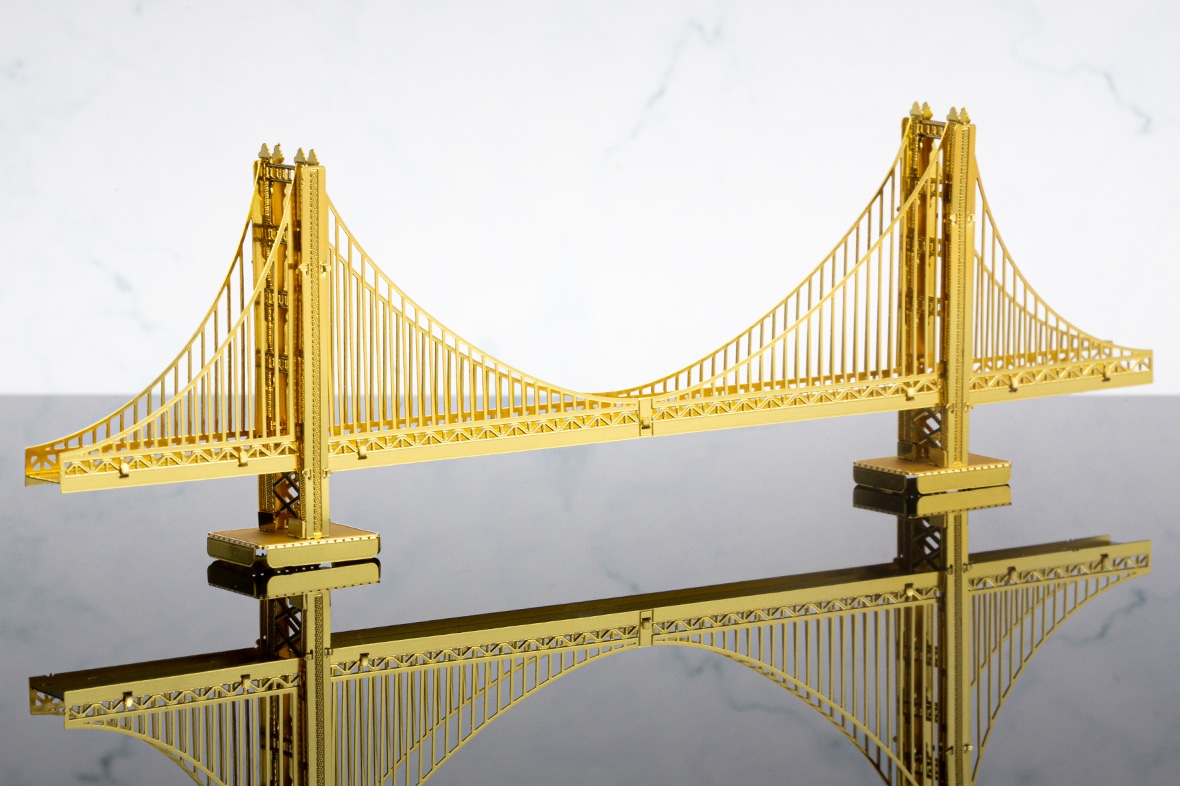 MMS001G - Gold Golden Gate Bridge  