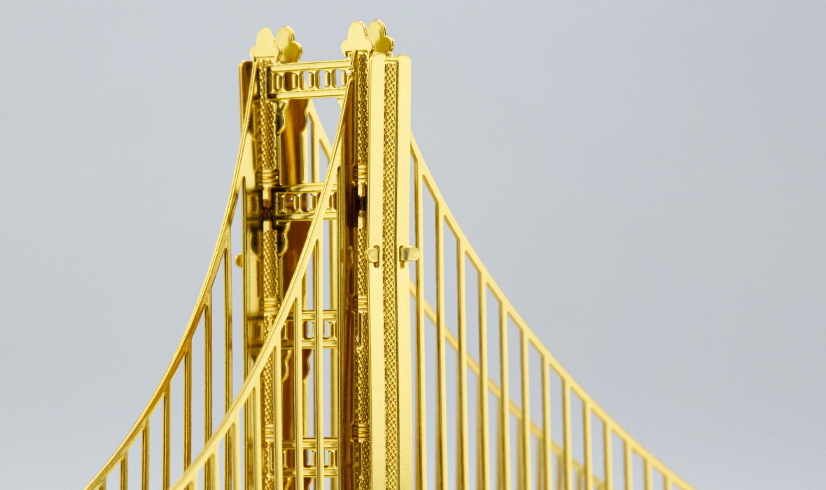 MMS001G - Gold Golden Gate Bridge  