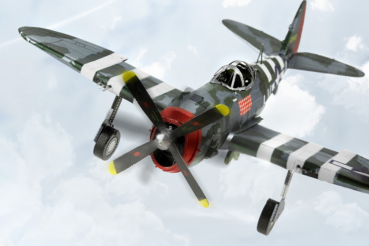 ME1002 - P-47 Thunderbolt